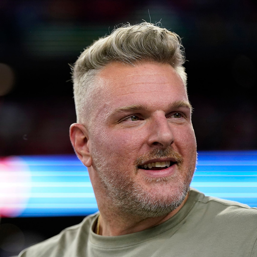 Pat McAfee Apologizes for Aaron Rodgers’ Jimmy Kimmel Accusation